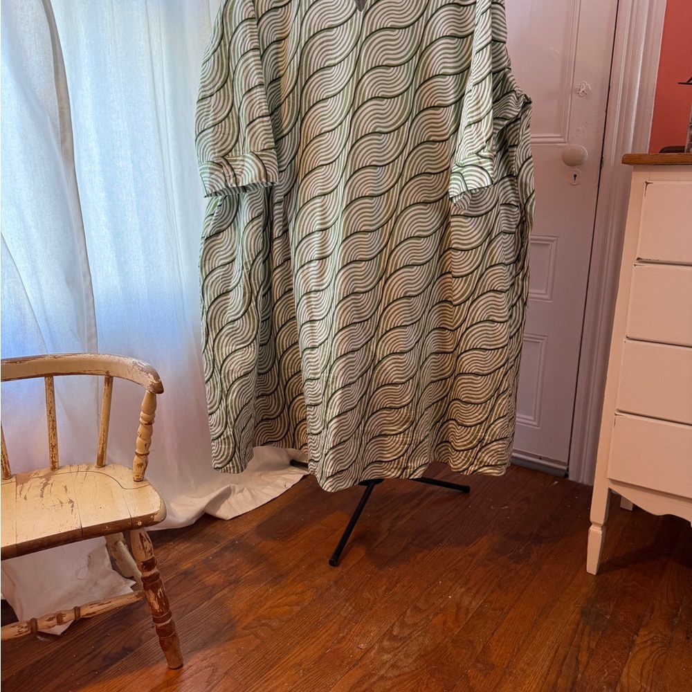 Ulla Popken Green and White Wave Pattern Midi Dress